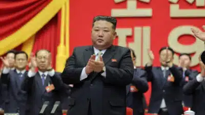 Kim Jong-un é reeleito Secretário-Geral com vitória unânime em congresso histórico!