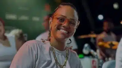 Laísa Lima Faz História no Carnaval do Rio com Bateria Solo Inédita!