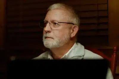 George Kenney: Hipnose, Mortes e o Enigma da Escola na Flórida Revelado!