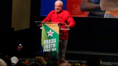 PT Completa 46 Anos com Estratégia Cautelosa em 2026