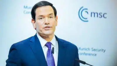 Rubio Urge Aliança Transatlântica Forte Após Críticas à Europa em Munique