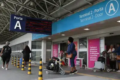 Polêmica no “Aeroporto – Área Restrita”: PF Suspende Gravações e Acusada de Disputa Institucional!