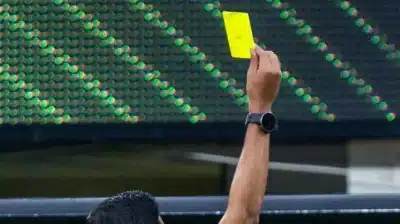 Futebol em Crise: Queda de 18&percnt; e Suspeitas Alarmantes Reveladas!