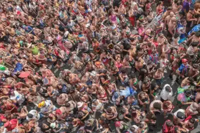 Lula impulsiona economia criativa do Carnaval com R$ 18,6 bilhões e olhar global!