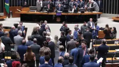 Câmara Aprova PL Antifacção com Disposições Polêmicas e Impacto na Segurança Pública!