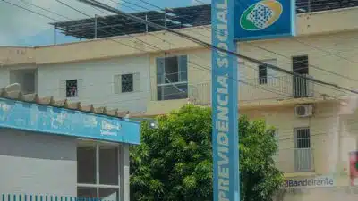 Brasil em Alerta: Economia enfrenta desafios globais e futuro da Previdência em 2026!