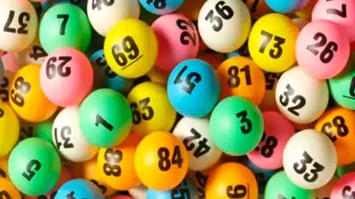 R$ 2 Bilhões em Jogo! Brasileiro Sonha com Jackpot da The Lottery.com!