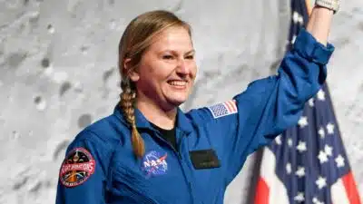 NASA Revela a Intensa Rotina de Candidata Rebecca Lawler em Treinamento Espacial!