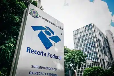 Auditoria da PF Suspende Auditor Fiscal Mansano da Receita Federal!