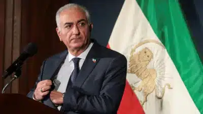 Reza Pahlavi Aposta em Intervenção Americana para Salvar Vidas no Irã