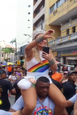 Carla Perez e polêmica dança no carnaval de Salvador: um gesto que expõe o racismo?