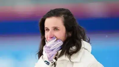 Julia Simon conquista ouro em biatlo em Anterselva, mas controvérsia marca vitória olímpica!