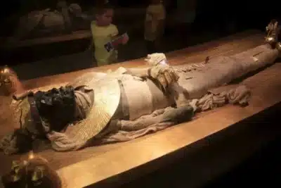 Tomografias Revelam Saúde e Vida de Sacerdotes Egípcios Milenares