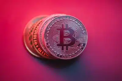 Bitcoin em Queda Drástica: Média Móvel de 200 Semanas Revela Sinal Crucial!