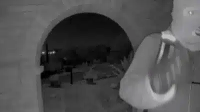 FBI Aumenta Recompensa e Busca Evidências no Desaparecimento de Nancy Guthrie