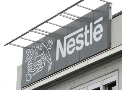 Nestlé Revela Resultados Surpreendentes: Lucros Caem, Mas Crescimento Acelera!