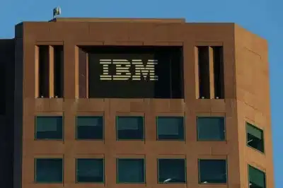 IBM em crise: Anthropic revoluciona COBOL e ações da gigante despencam!