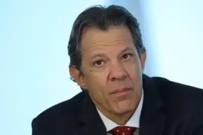 Haddad lança plano urgente: Reforma nos encargos patronais para impulsionar economia!