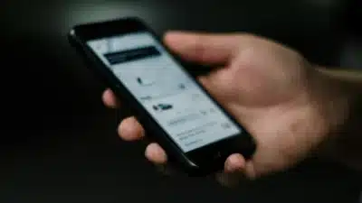 Setores da Economia em ALERTA: PL sobre Plataformas Digitais Ameaça o Brasil?