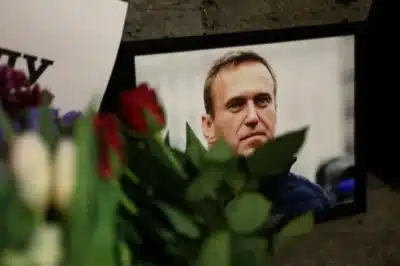 Rússia Acusada de Assassinato de Navalny com Toxina de Rã – Revelações Chocantes!