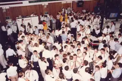 “Valores do Samba”: A Incrível História do Bloco que Misturou Bolsa e Carnaval!