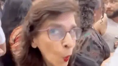 Reitora da UFRGS viraliza com mensagem de segurança no Carnaval 2026!