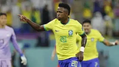 Vinicius Jr. Decide e Elimina Brasil nas Quartas de Final da Copa do Mundo!
