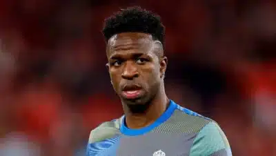Vinícius Júnior Alvo de Racismo: Crise no Futebol Europeu e Reações Globais!