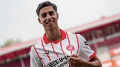 Vitor Reis Brilha na La Liga: Zagueiro Brasileiro Conquista Prêmio Surpreendente!