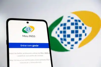 INSS muda regras de aposentadoria: trabalhadores em alerta com novas exigências em 2026!