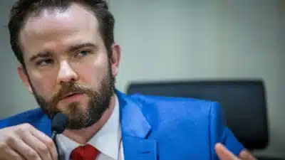 Durigan Apresenta Plano Urgente: Governo Busca Soluções para Crise de Combustíveis!