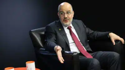 EBC em crise: Novo plano de cargos e remuneração e busca por financiamento!