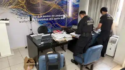 PF Desmantela Operação de Falsificação de Diplomas: Esquema Bilionário Revelado!