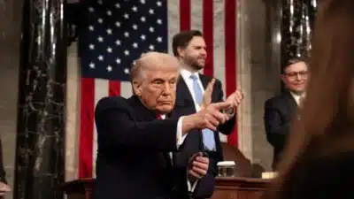 Trump alerta sobre ataque iminente após declaração da IRGC e morte de Khamenei!