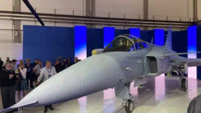 Embraer lança caça supersônico Gripen E para Colômbia e outros países!
