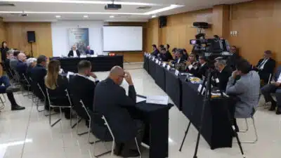 Sindicatos Atacam Governo com Greve na Polícia Federal: Pânico e Impacto em Operações!