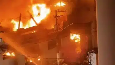 Incêndio Devasta Brás, SP, Atinge 30 Horas e Desafia Bombeiros!