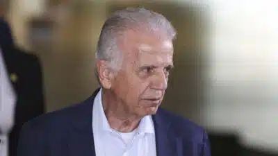 Ministro da Defesa Abandona Governo? Revelação Chocante em Gravação!