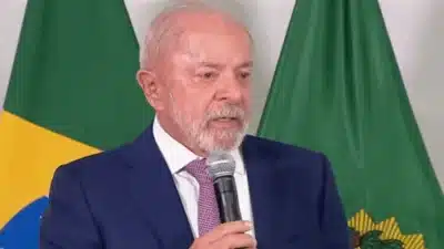 Lula Alerta: Democracia em Risco e Críticas Explosivas aos Algoritmos!