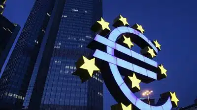 Zona do Euro: Crescimento Freiado e Alerta Vermelho com Crise no Oriente Médio