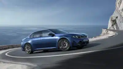 BMW i3: Revolução Elétrica Chega com 900km de Autonomia e Desempenho Surpreendente!