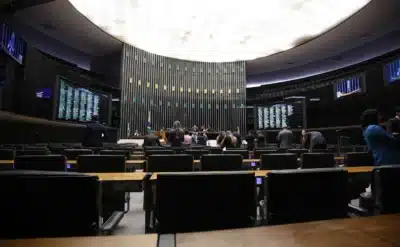 Deputados em Movimento: “Janela Partidária” Turbina Eleições 2026!