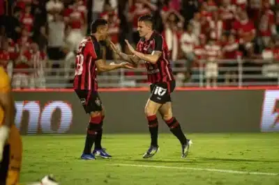 Vitória Domina Alagoas e Garante 3 Pontos em Jogo Explosivo!