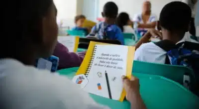 66&percnt; de Crianças Brasileiras Alfabetizadas: Conquista Histórica e o Desafio Urgente!