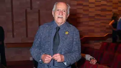 Ary Fontoura Surpreende e Brilha no Prêmio iBest 2026 em São Paulo!