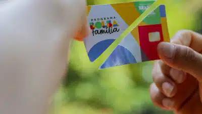 Bolsa Família: Alerta! Erros Críticos que Podem Te Cortar em 2026!