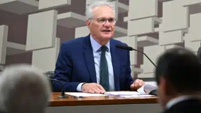 Banco Vorcaro sob Ataque: Auditoria do TCU Revela Detalhes e Senadores Exigem Respostas Urgentes