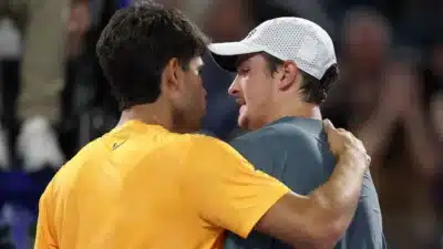 Carlos Alcaraz Elogia Jovem Rival Fonseca em Deslumbrante Vitória em Miami!