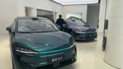 China enfrenta crise de precárias concessionárias automotivas com prejuízos recordes!
