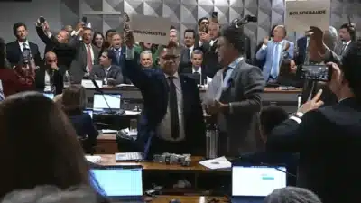 Lula sob Ataque: CPMI do INSS Rejeita Parecer e Indica Lula para Investigações!